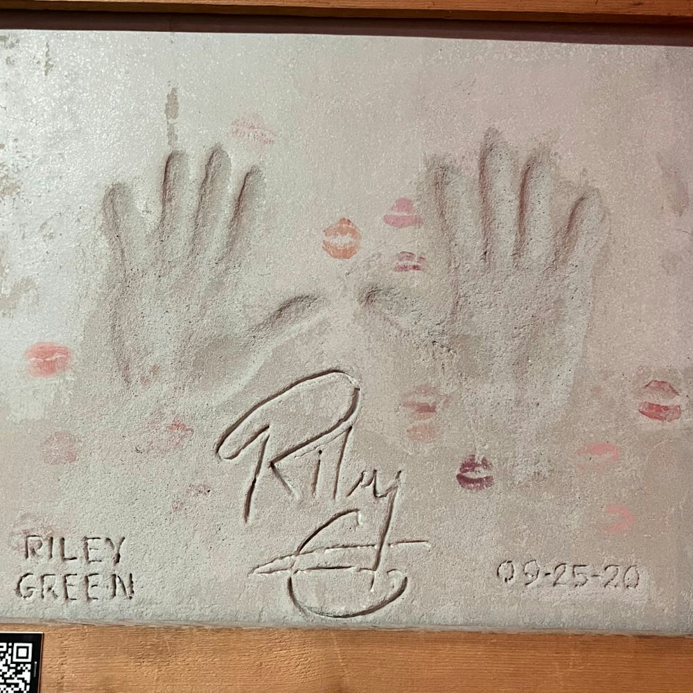 Riley Green - Billy Bob's Texas